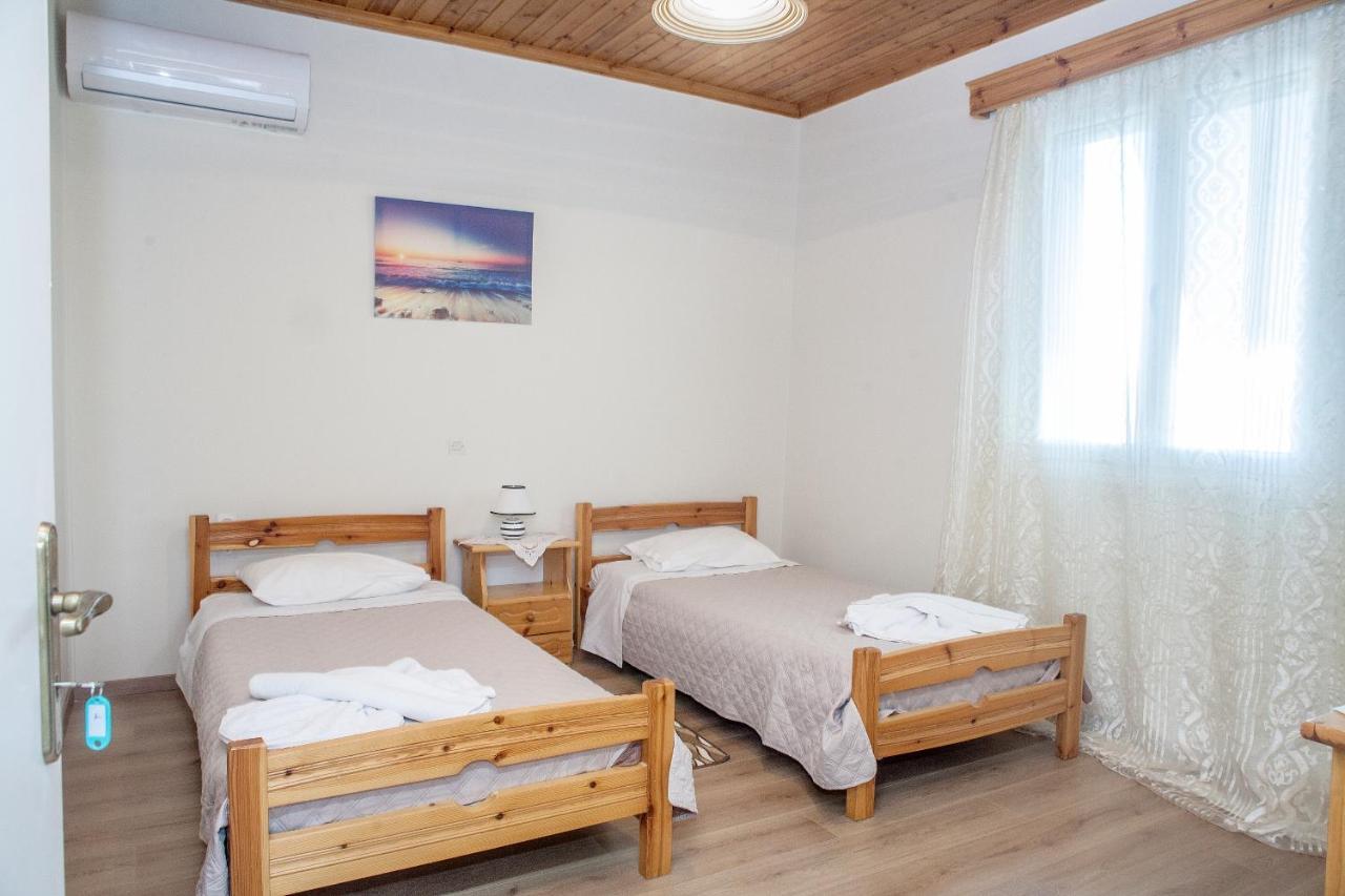 Casa Serena Asprogerakata Exteriör bild